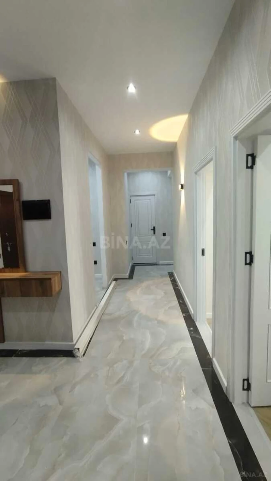 Satılır 3 otaqlı mənzil 94 m²