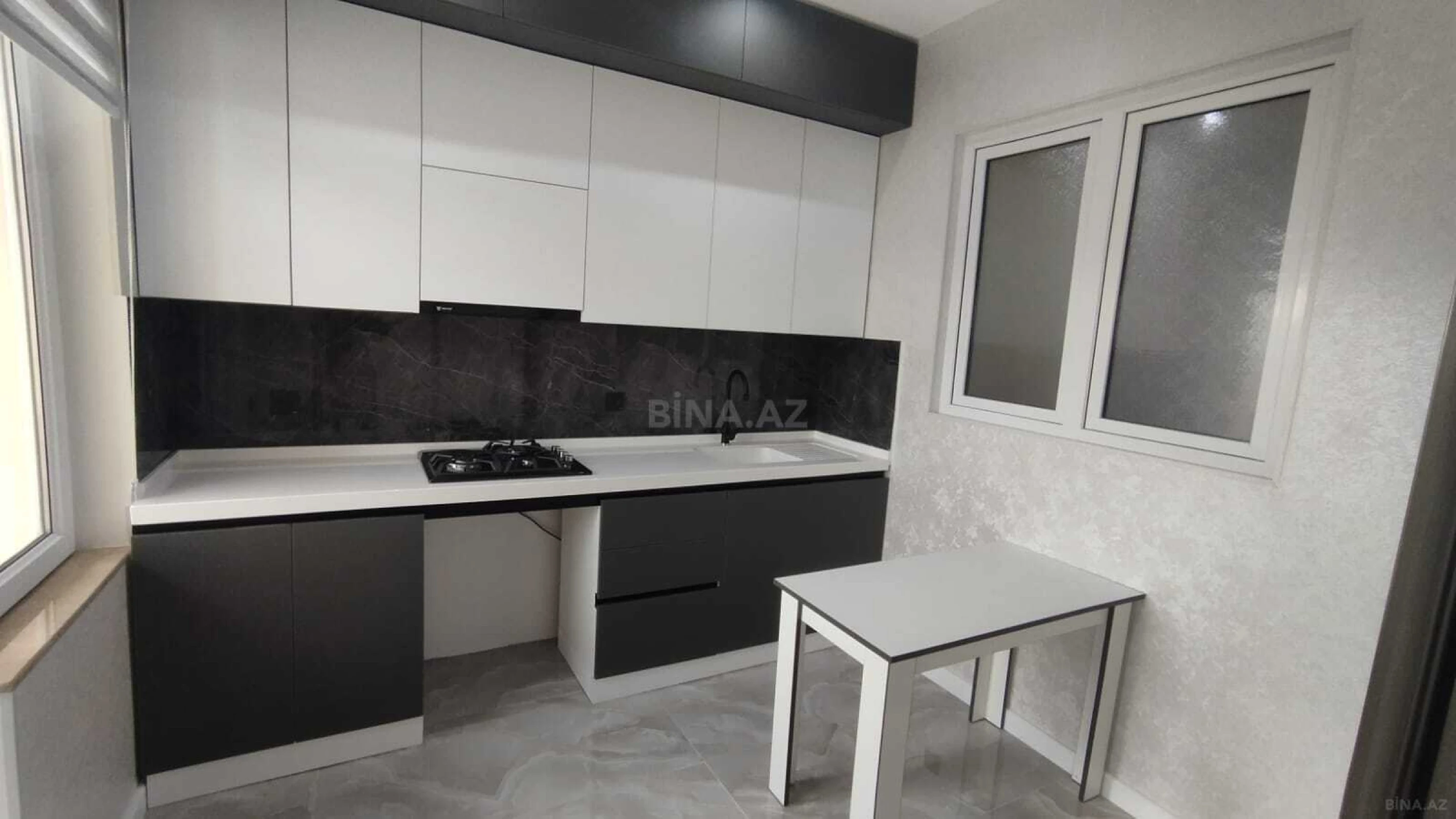 Satılır 3 otaqlı mənzil 94 m²