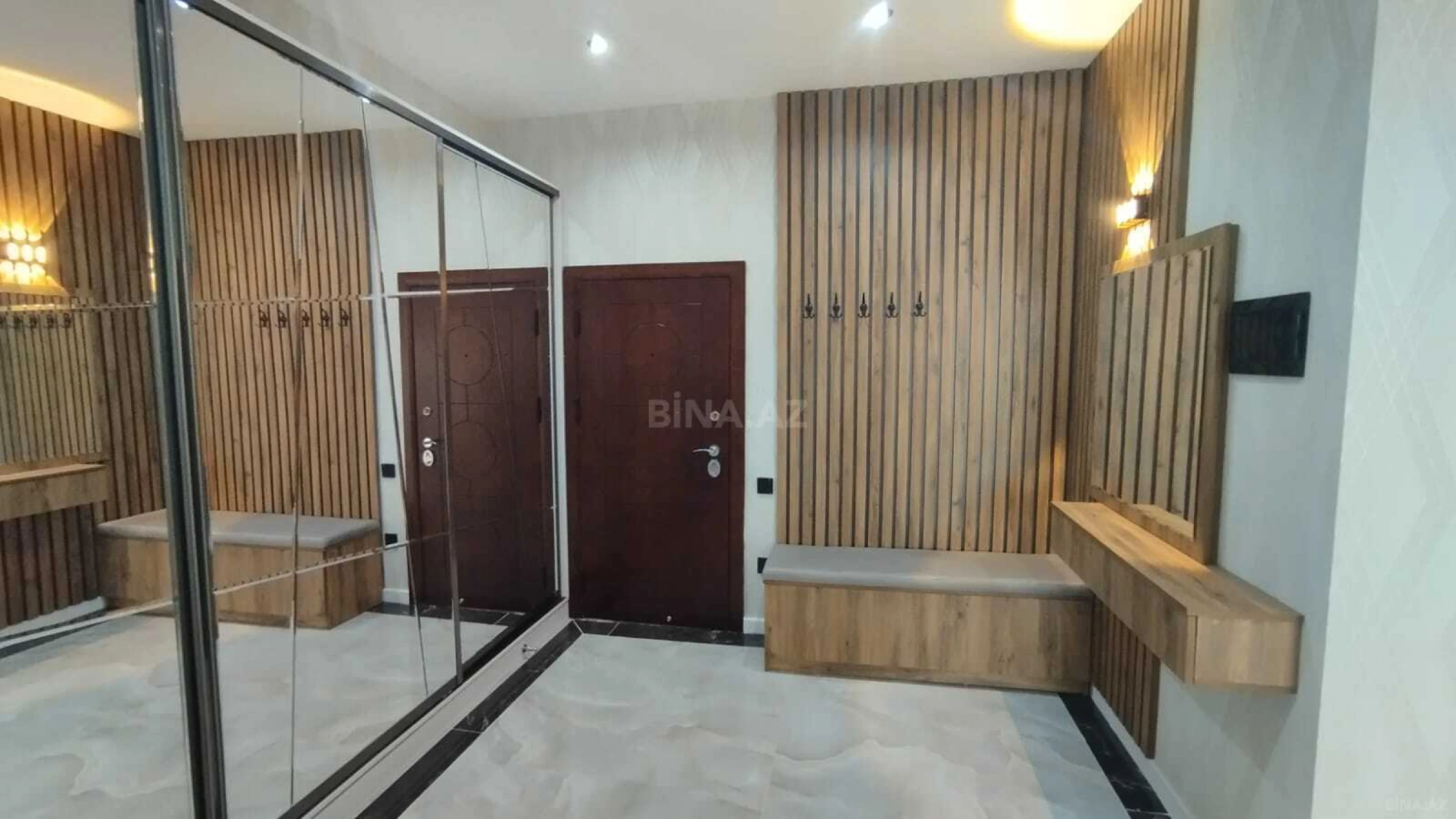 Satılır 3 otaqlı mənzil 94 m²