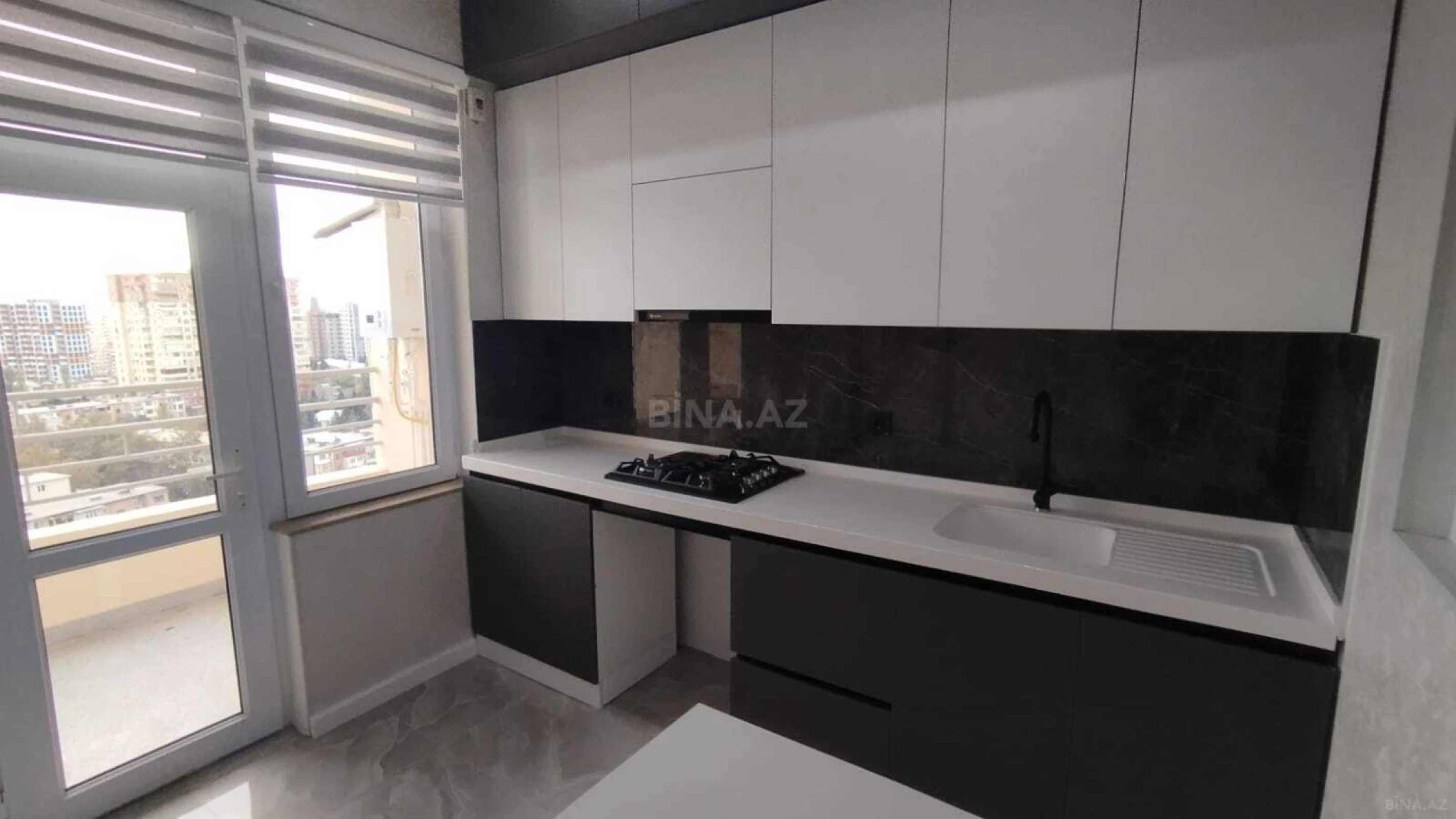 Satılır 3 otaqlı mənzil 94 m²