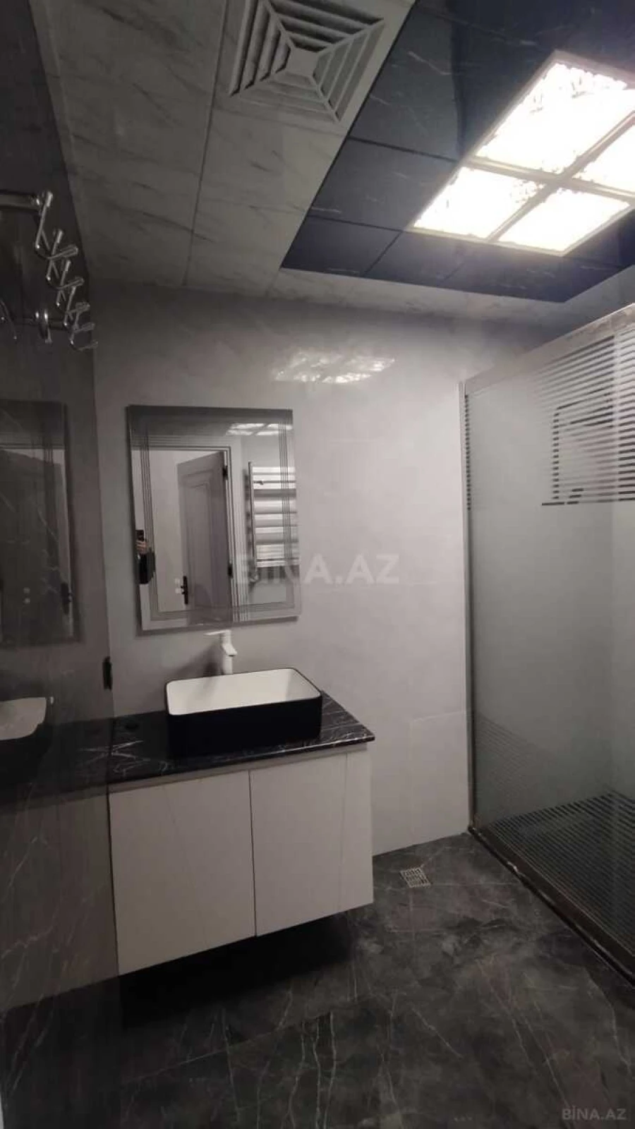 Satılır 3 otaqlı mənzil 94 m²