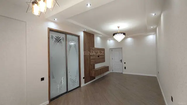 Satılır 3 otaqlı mənzil 94 m²