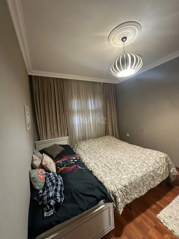 Satılır 2 otaqlı mənzil 55 m²