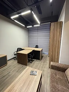 Kirayə verilir 10 otaqlı ofis 380 m²