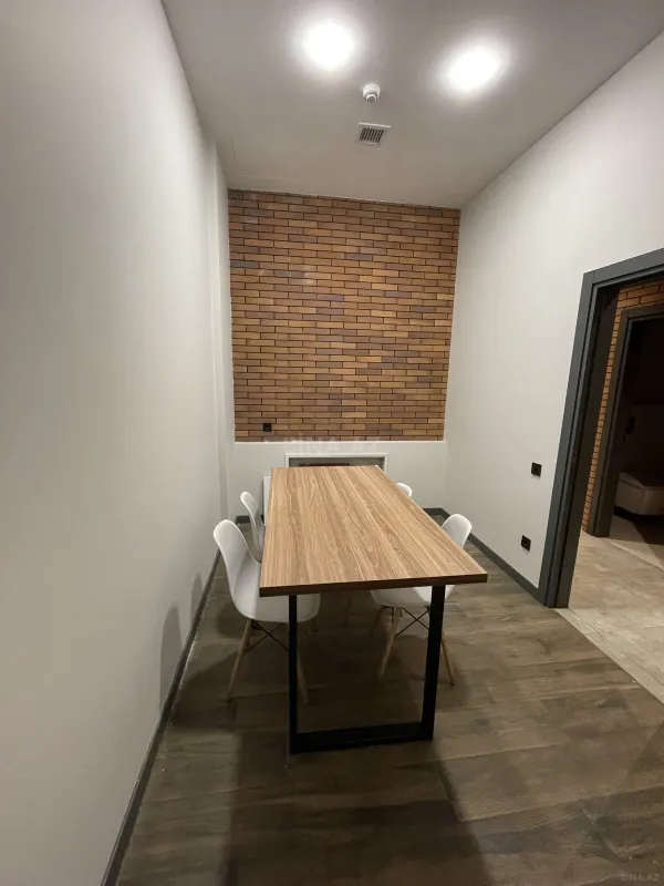 Kirayə verilir 10 otaqlı ofis 380 m²