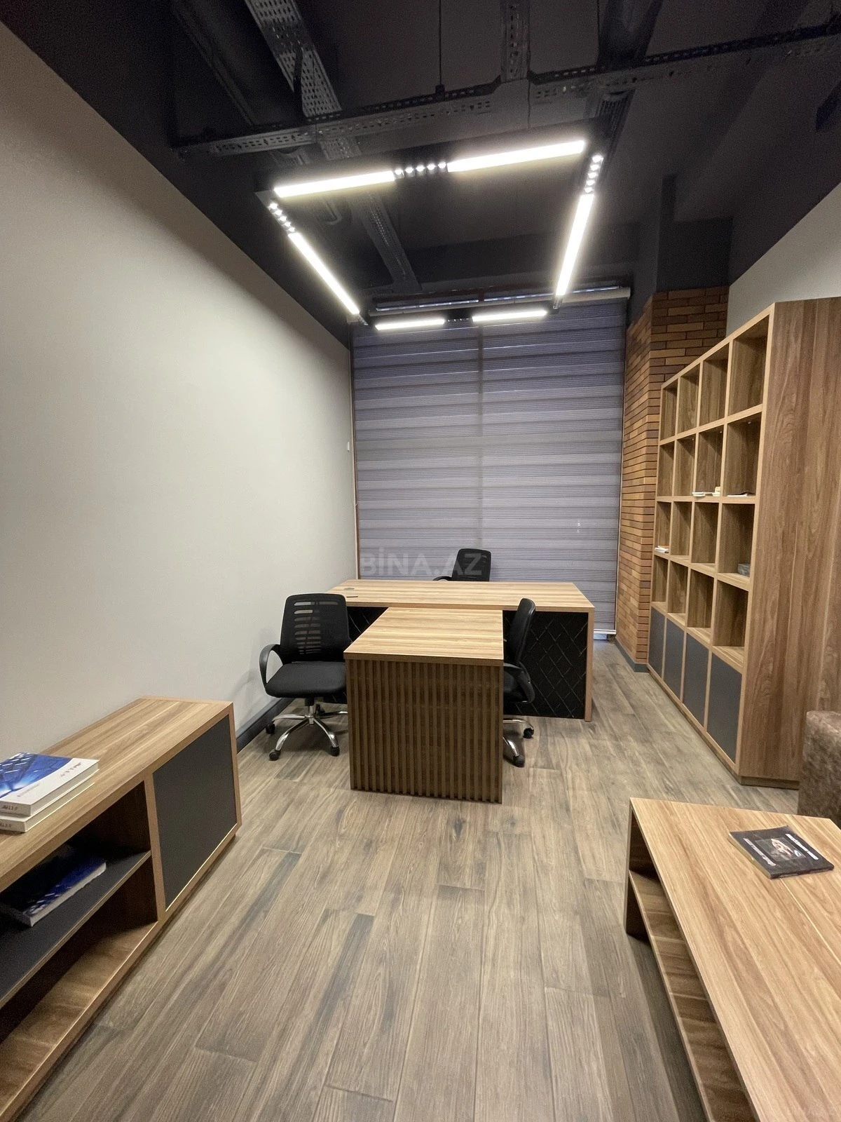 Kirayə verilir 10 otaqlı ofis 380 m²