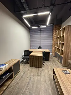 Kirayə verilir 10 otaqlı ofis 380 m²