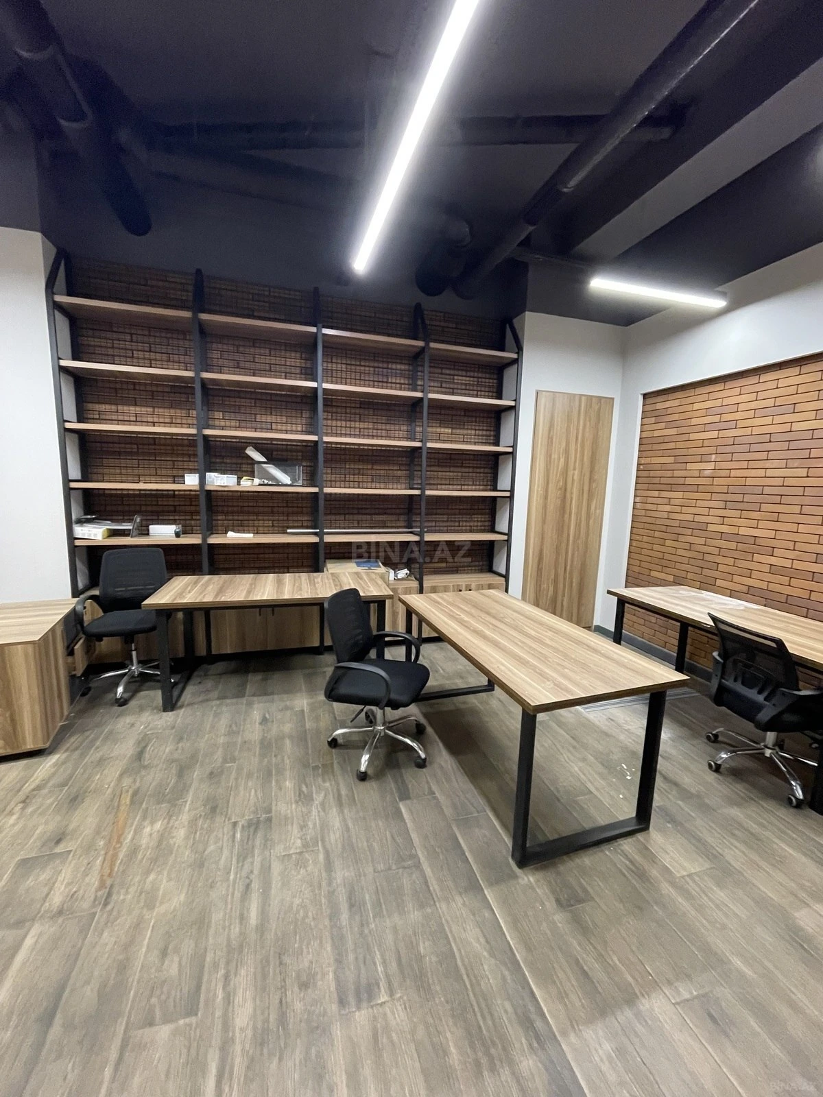 Kirayə verilir 10 otaqlı ofis 380 m²