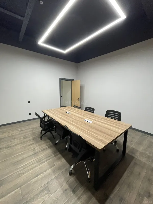 Kirayə verilir 10 otaqlı ofis 380 m²