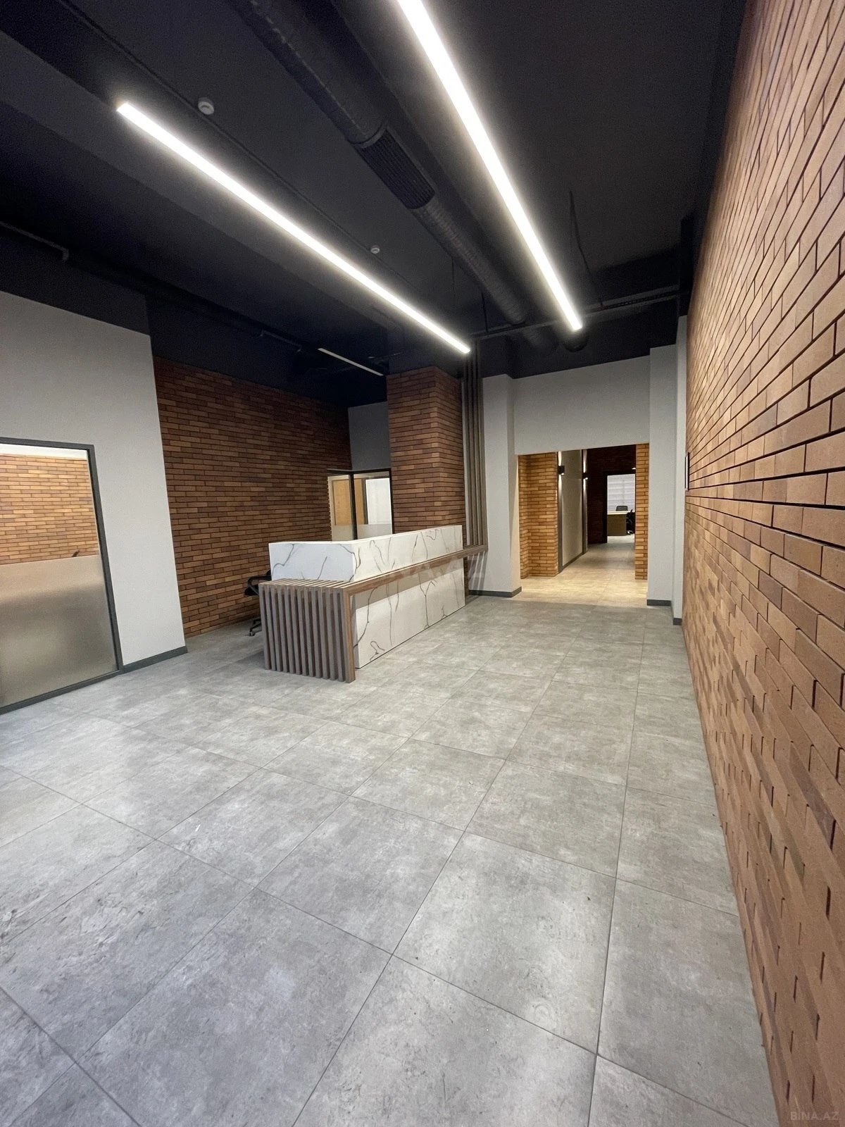 Kirayə verilir 10 otaqlı ofis 380 m²