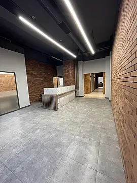 Kirayə verilir 10 otaqlı ofis 380 m²