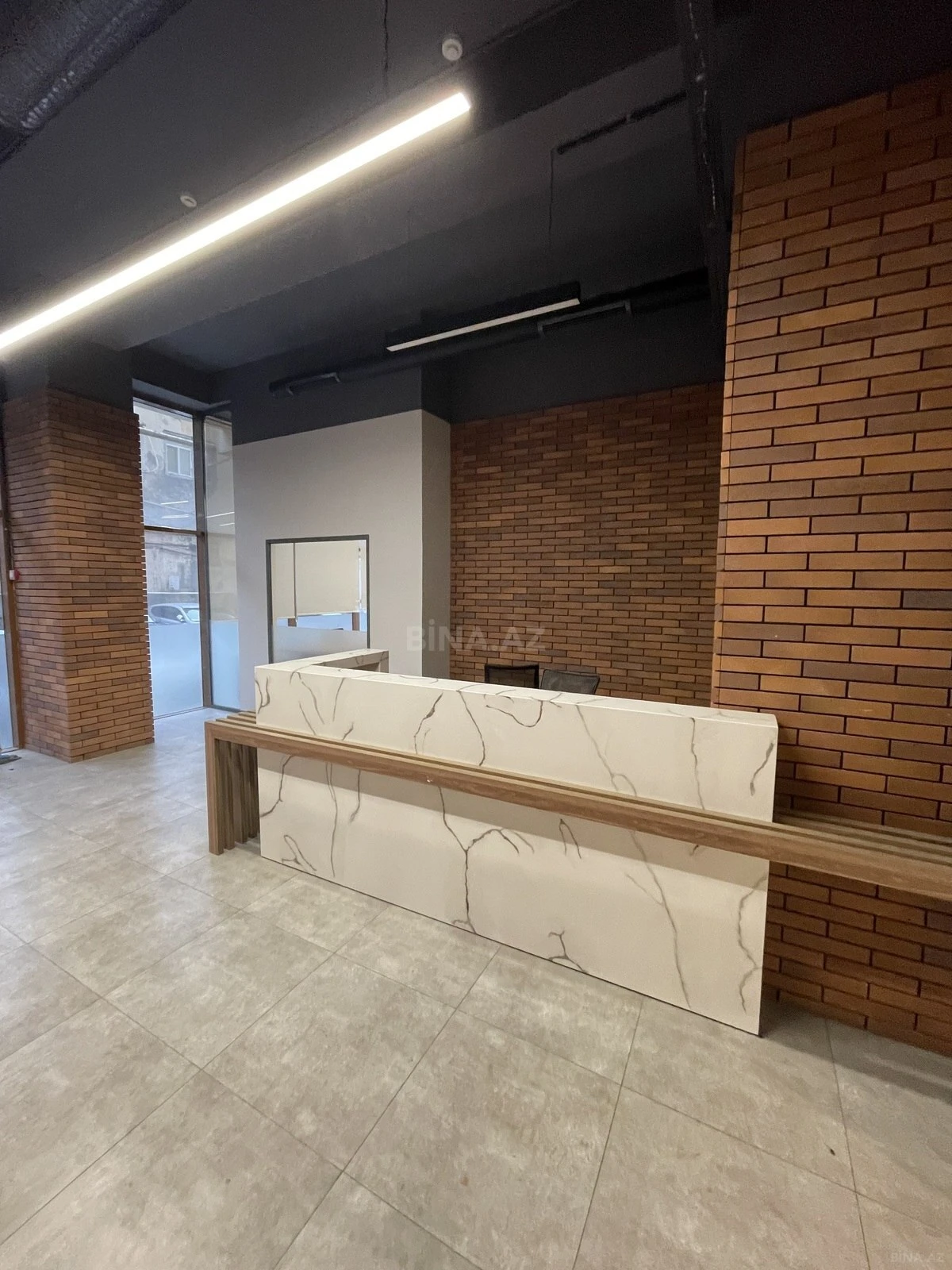 Kirayə verilir 10 otaqlı ofis 380 m²