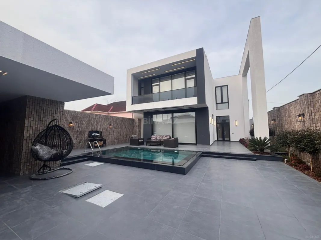 Satılır 4 otaqlı həyət evi 250 m²