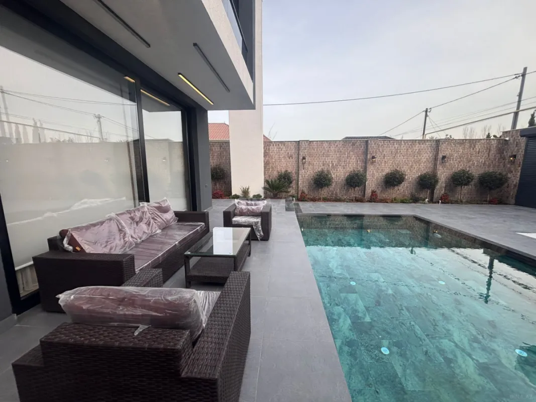 Satılır 4 otaqlı həyət evi 250 m²