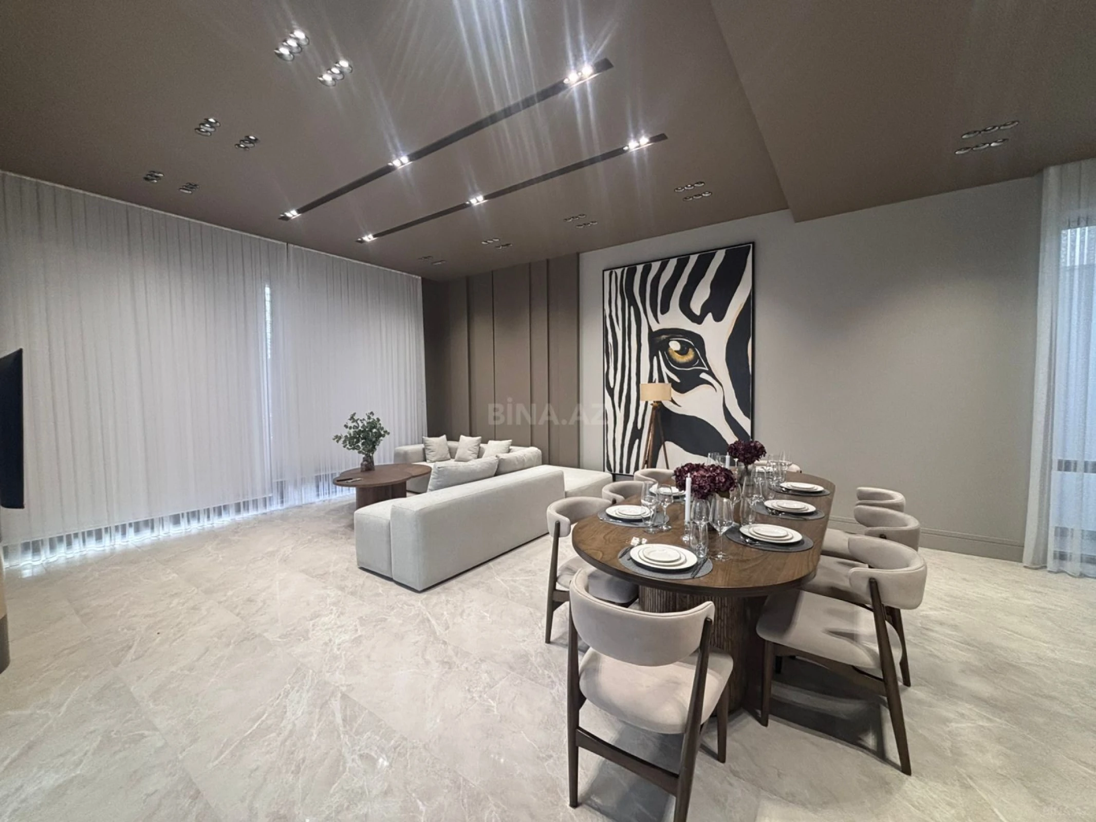 Satılır 4 otaqlı həyət evi 250 m²