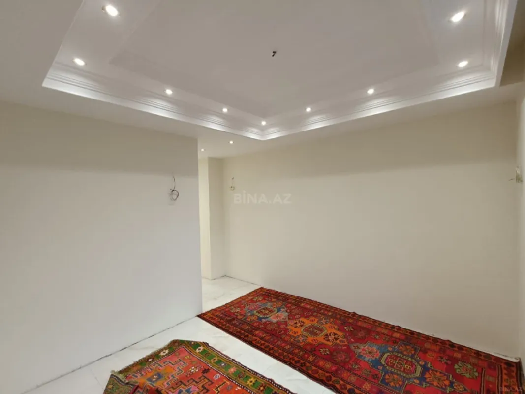 Satılır 5 otaqlı mənzil 193 m²
