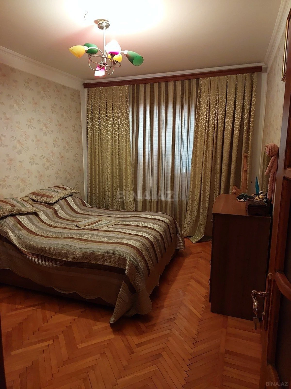 Satılır 4 otaqlı mənzil 75 m²