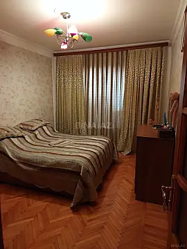 Satılır 4 otaqlı mənzil 75 m²