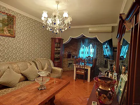 Satılır 4 otaqlı mənzil 75 m²