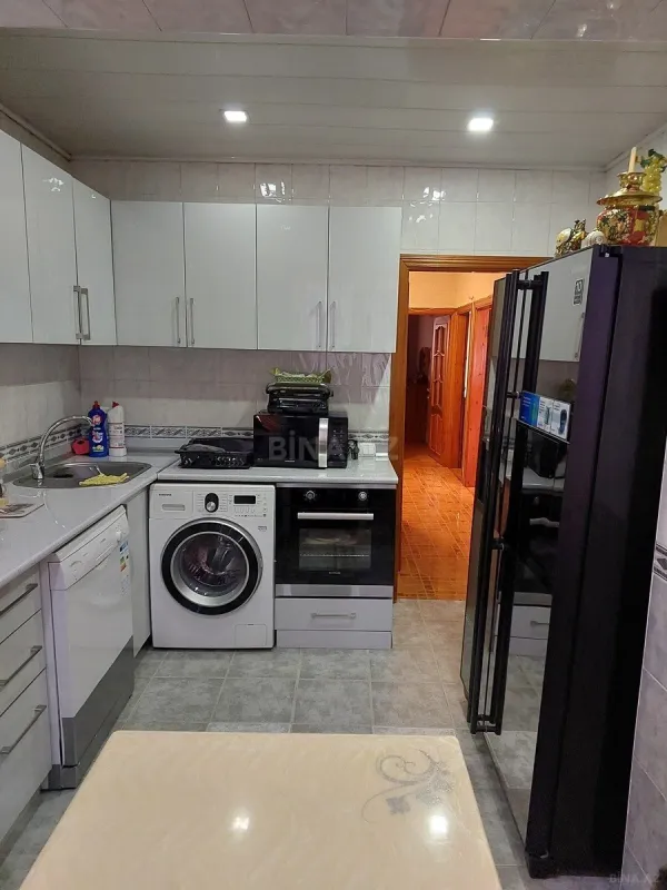 Satılır 4 otaqlı mənzil 75 m²