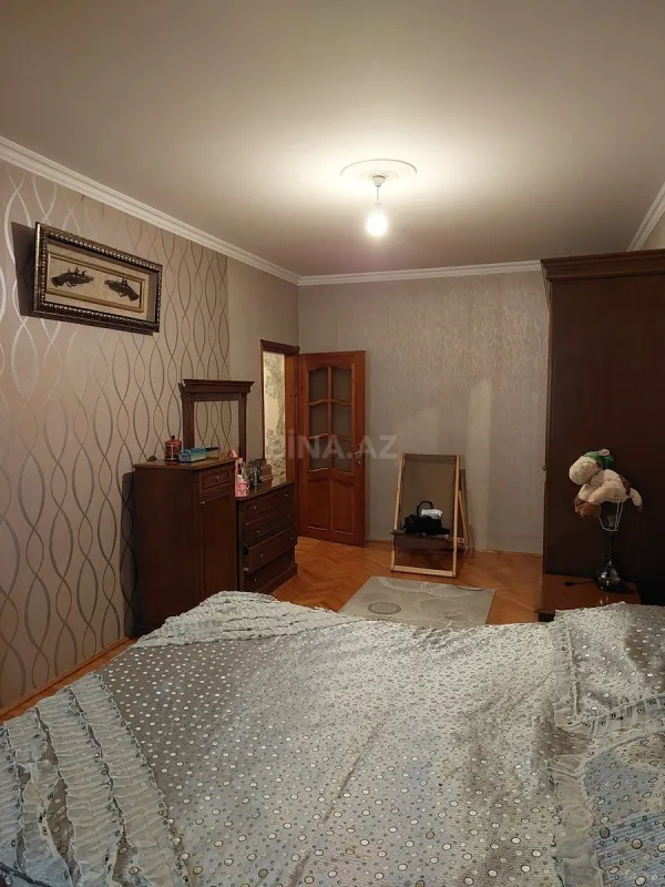 Satılır 4 otaqlı mənzil 75 m²