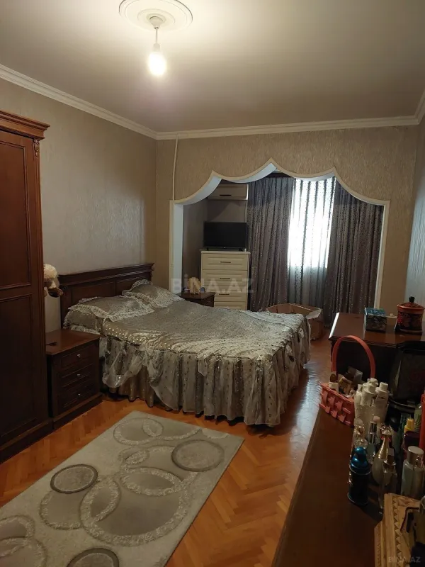 Satılır 4 otaqlı mənzil 75 m²
