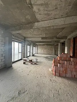 Satılır 7 otaqlı mənzil 334.4 m²