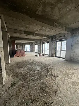 Satılır 7 otaqlı mənzil 334.4 m²