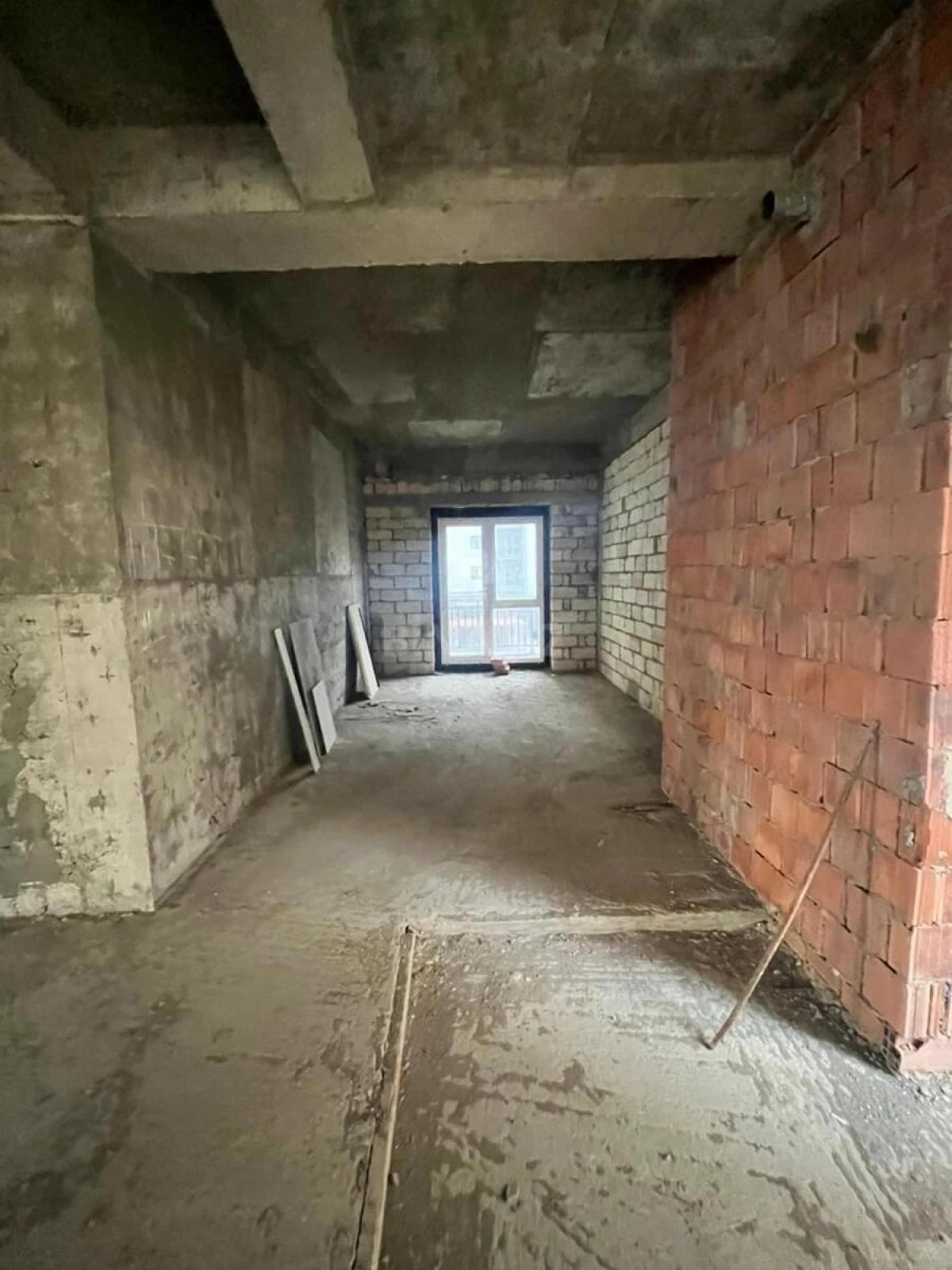 Satılır 7 otaqlı mənzil 334.4 m²