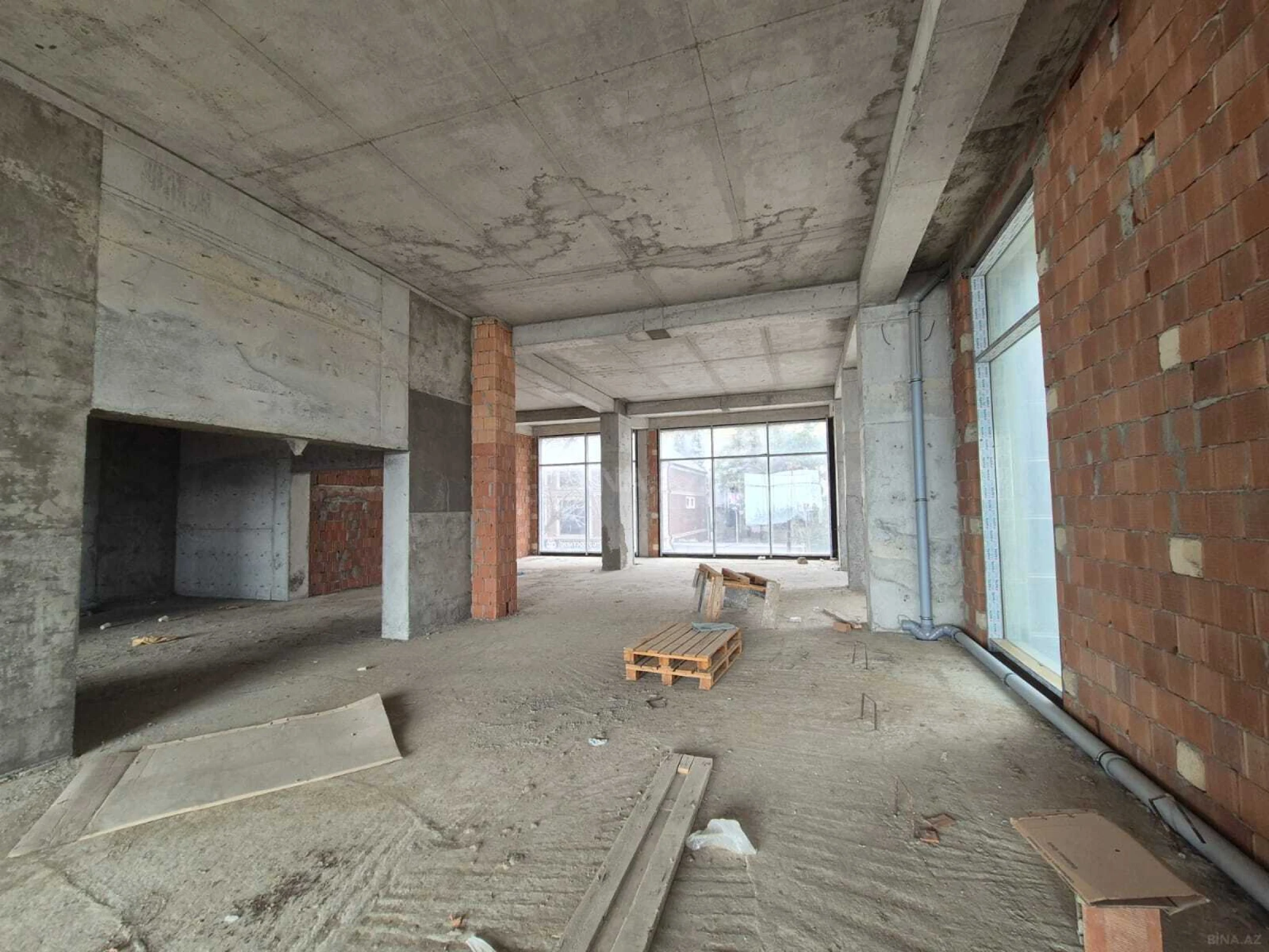 Kirayə verilir obyekt 361 m²