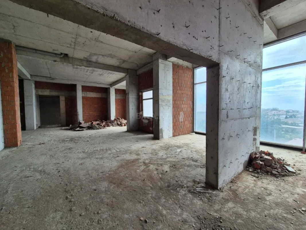 Kirayə verilir obyekt 361 m²