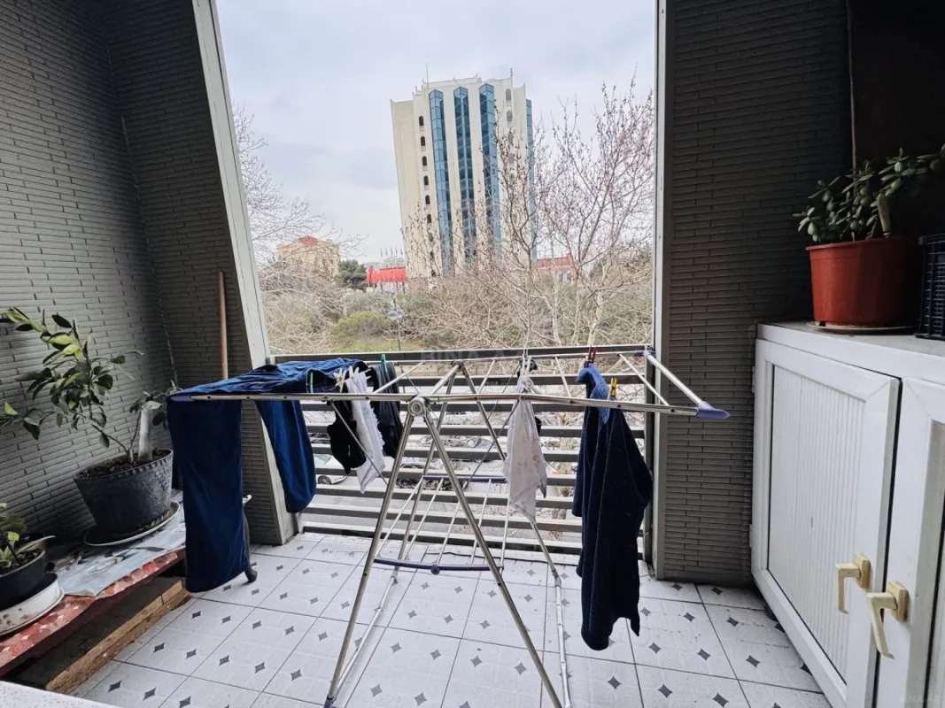 Satılır 2 otaqlı mənzil 56 m²