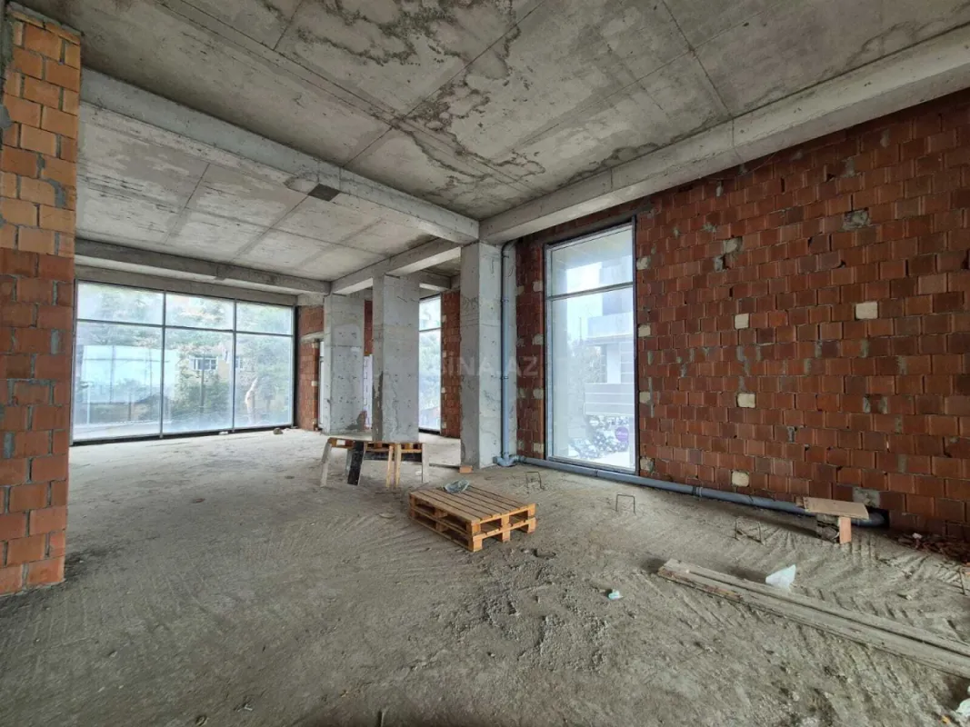 Satılır obyekt 361 m²