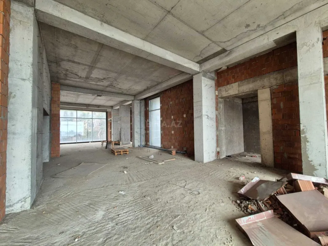 Satılır obyekt 361 m²