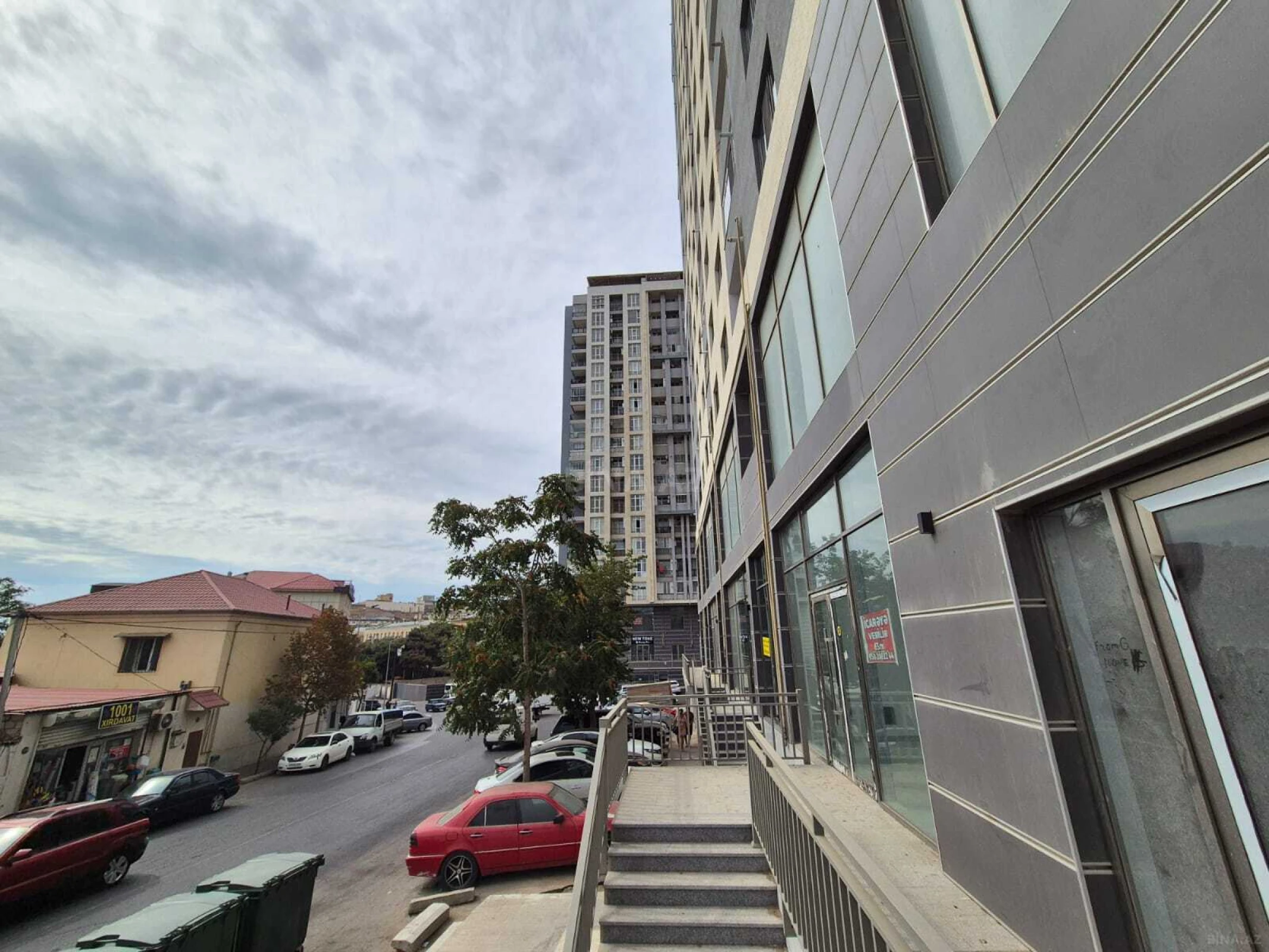 Satılır obyekt 361 m²