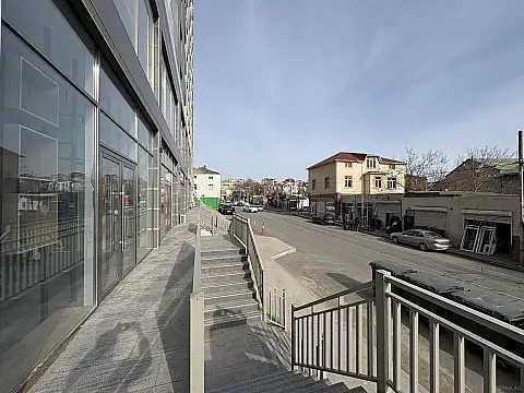 Kirayə verilir obyekt 361 m²