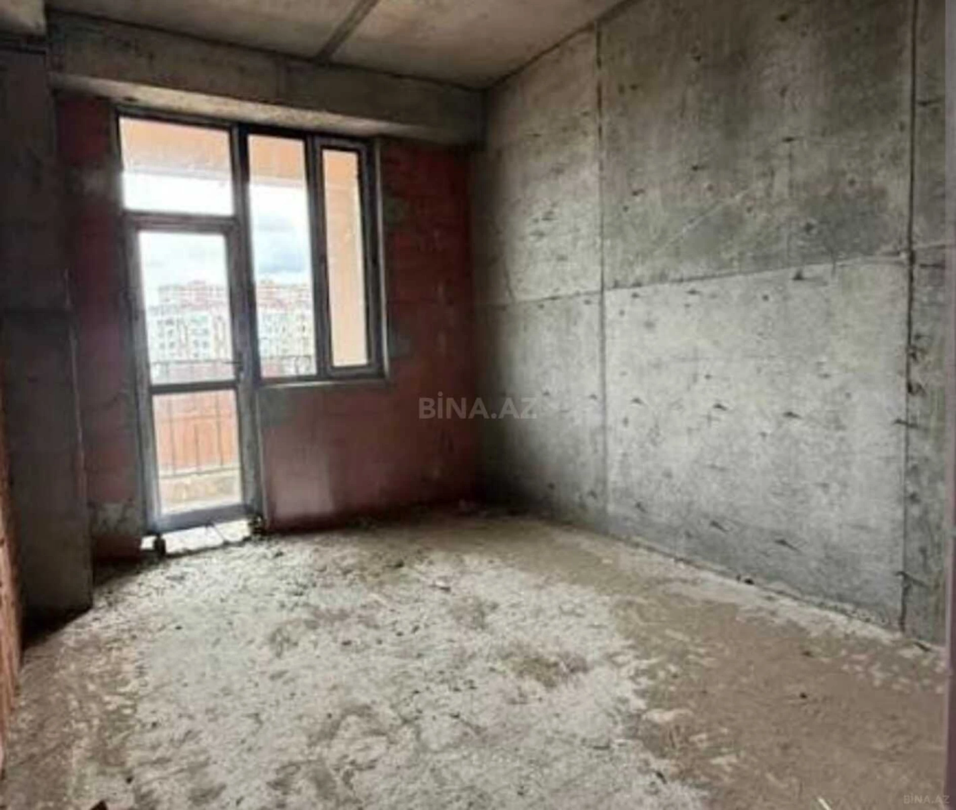 Satılır 3 otaqlı mənzil 128 m²