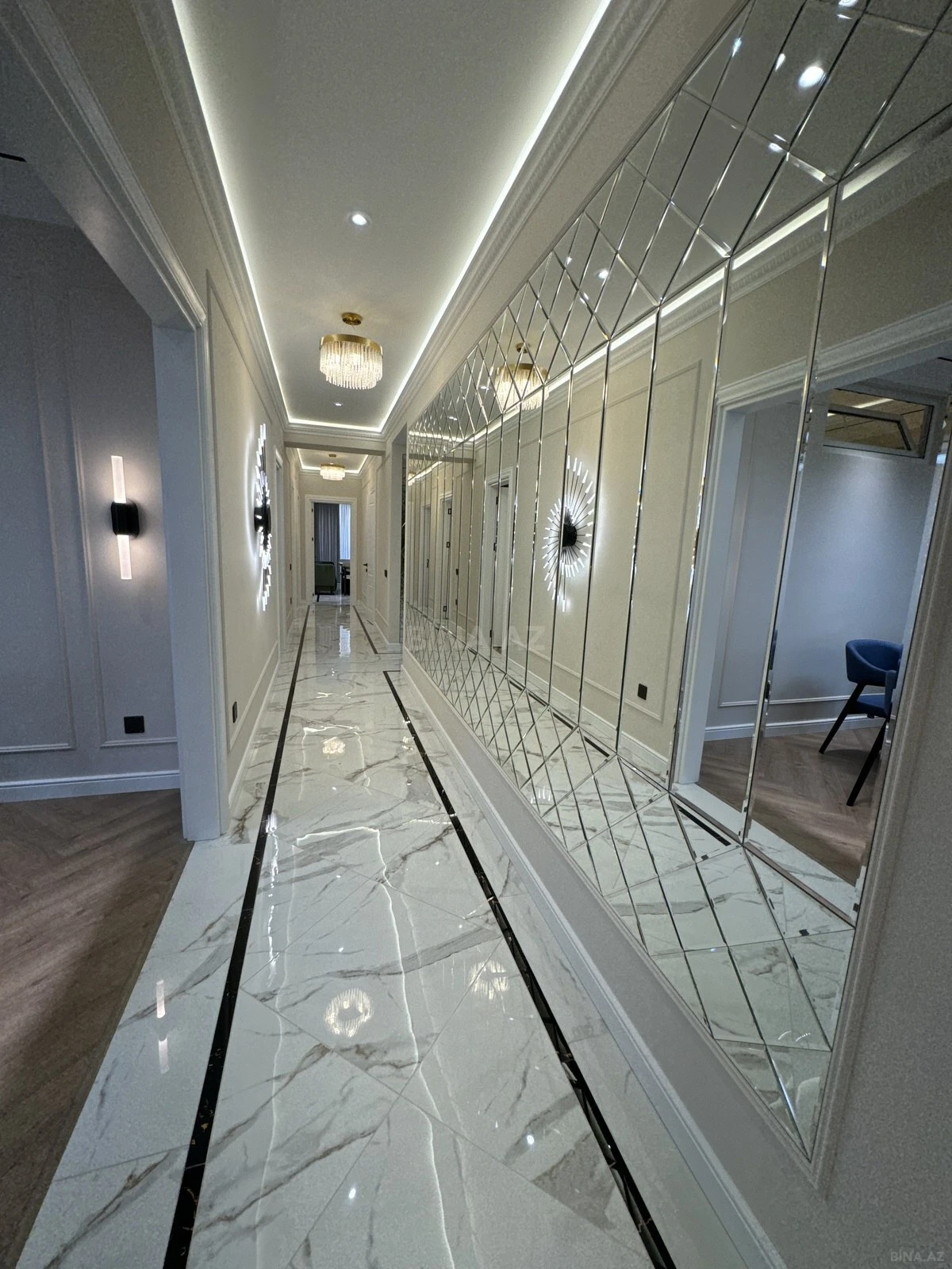 Satılır 4 otaqlı mənzil 170 m²