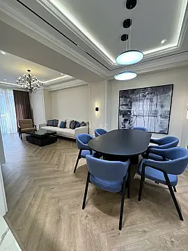 Satılır 4 otaqlı mənzil 170 m²