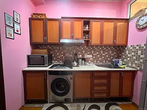 Satılır 2 otaqlı mənzil 65 m²