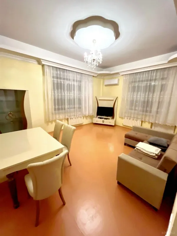 Kirayə verilir 3 otaqlı mənzil 115 m²