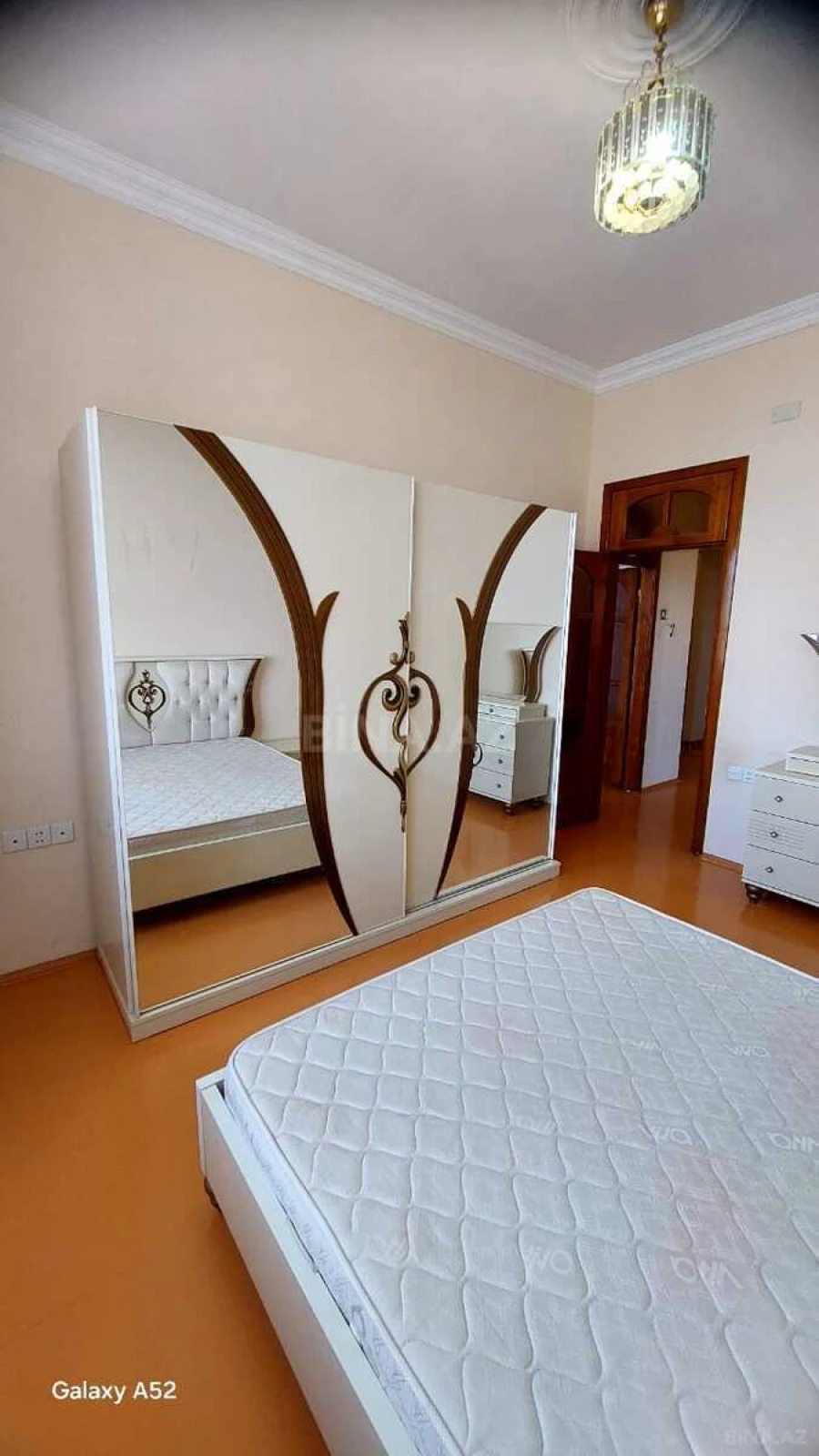 Kirayə verilir 3 otaqlı mənzil 115 m²