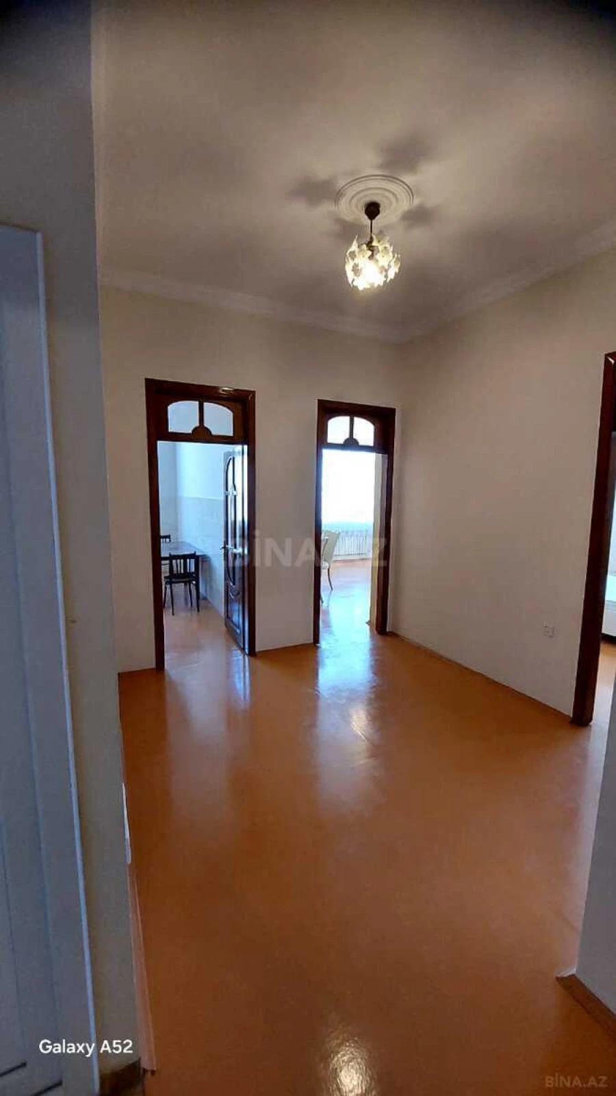 Kirayə verilir 3 otaqlı mənzil 115 m²