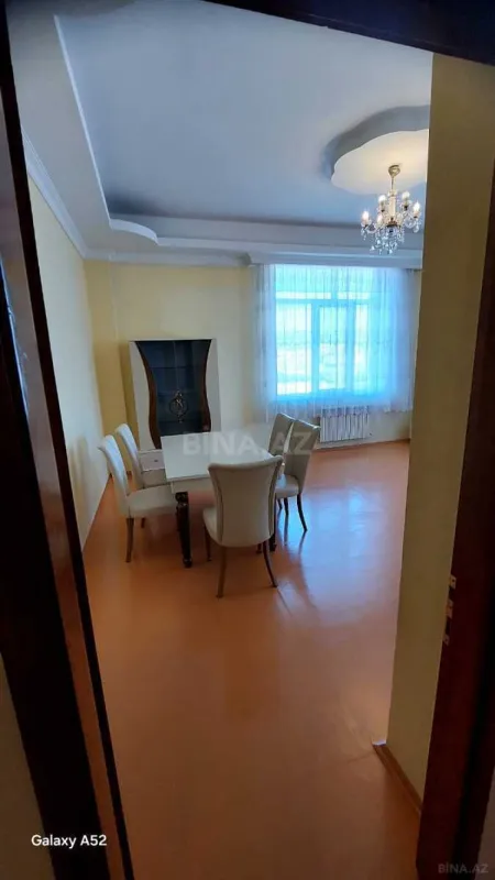 Kirayə verilir 3 otaqlı mənzil 115 m²