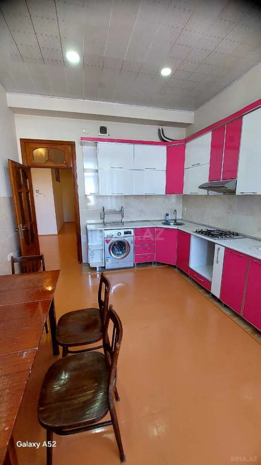 Kirayə verilir 3 otaqlı mənzil 115 m²