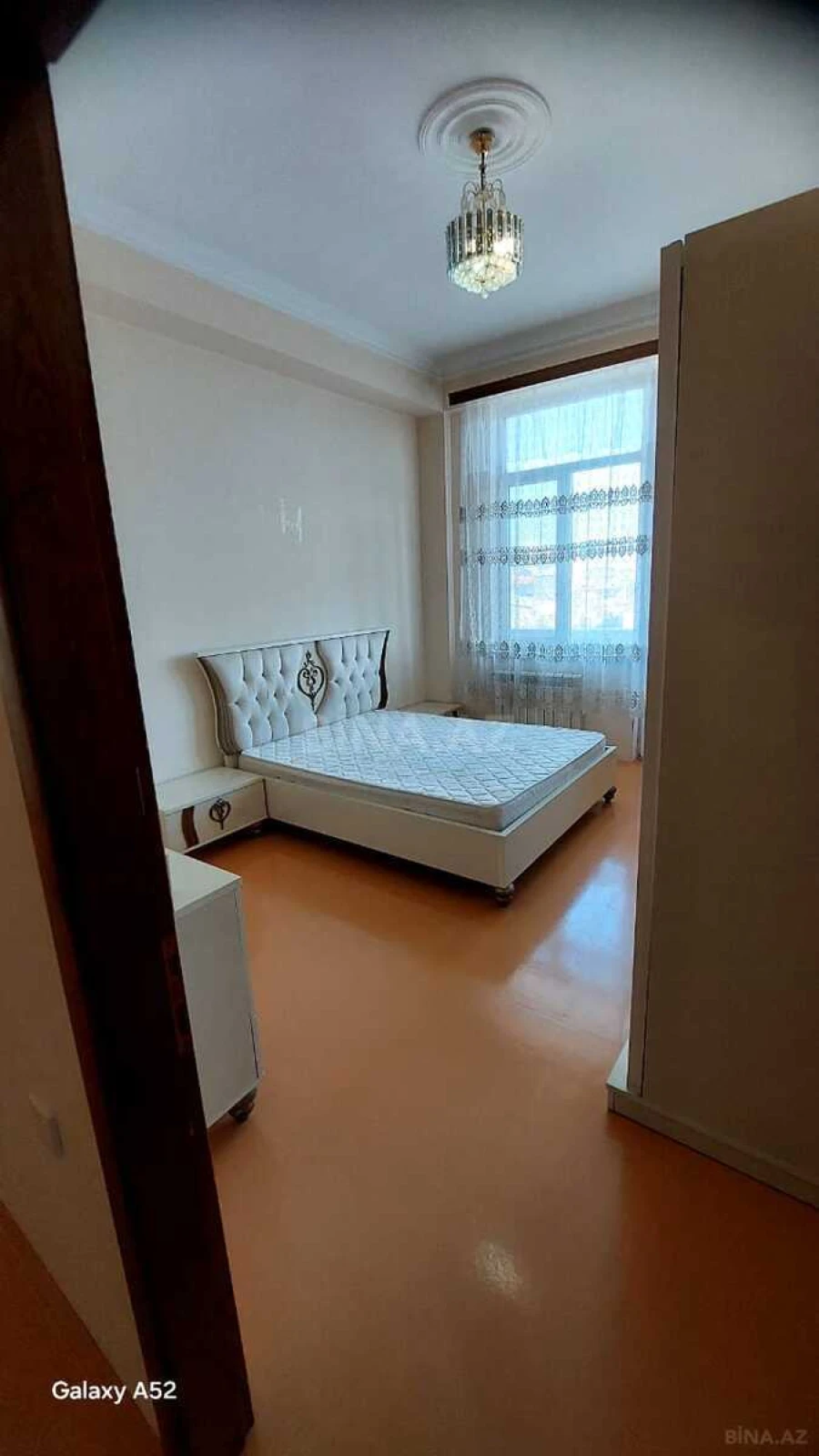 Kirayə verilir 3 otaqlı mənzil 115 m²