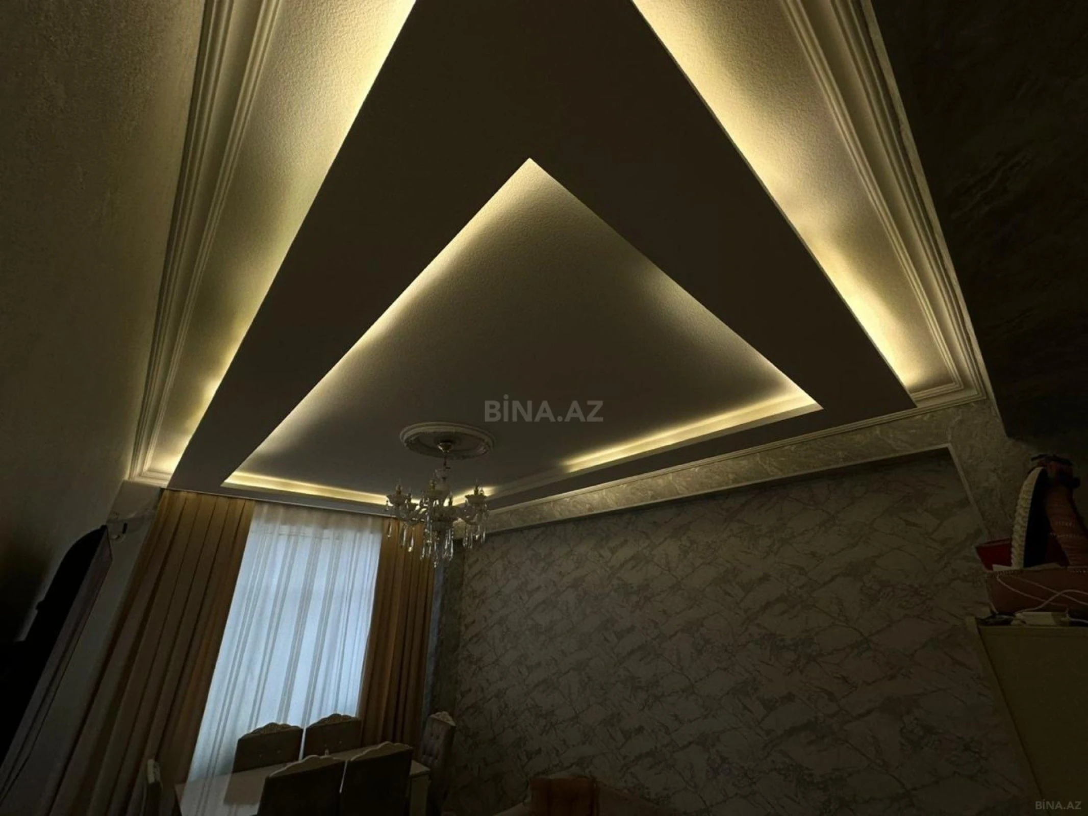 Satılır 2 otaqlı mənzil 60 m²
