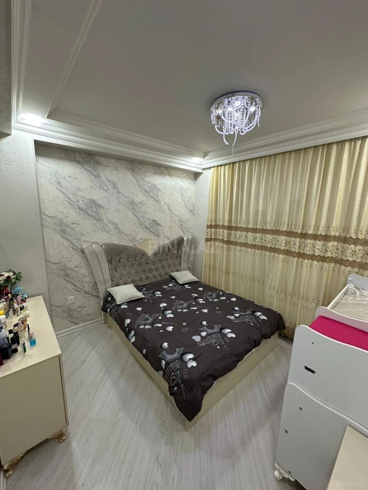 Satılır 2 otaqlı mənzil 60 m²