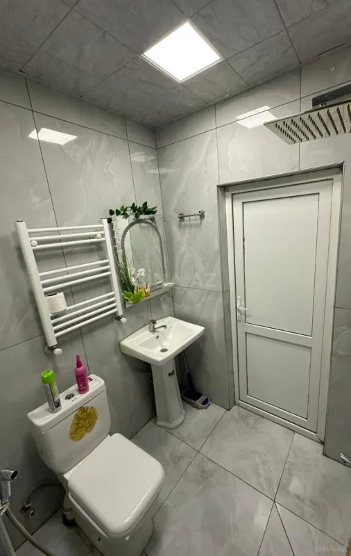 Satılır 2 otaqlı mənzil 60 m²