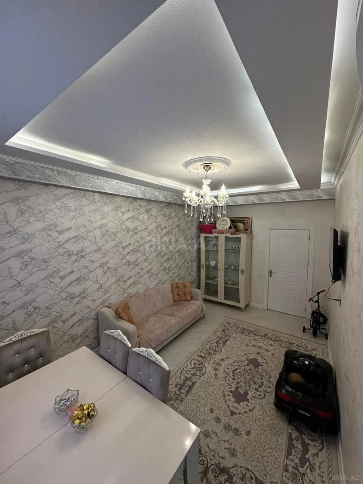 Satılır 2 otaqlı mənzil 60 m²